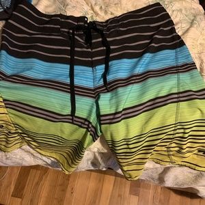 Mens Billabong boardshorts/swim trucks